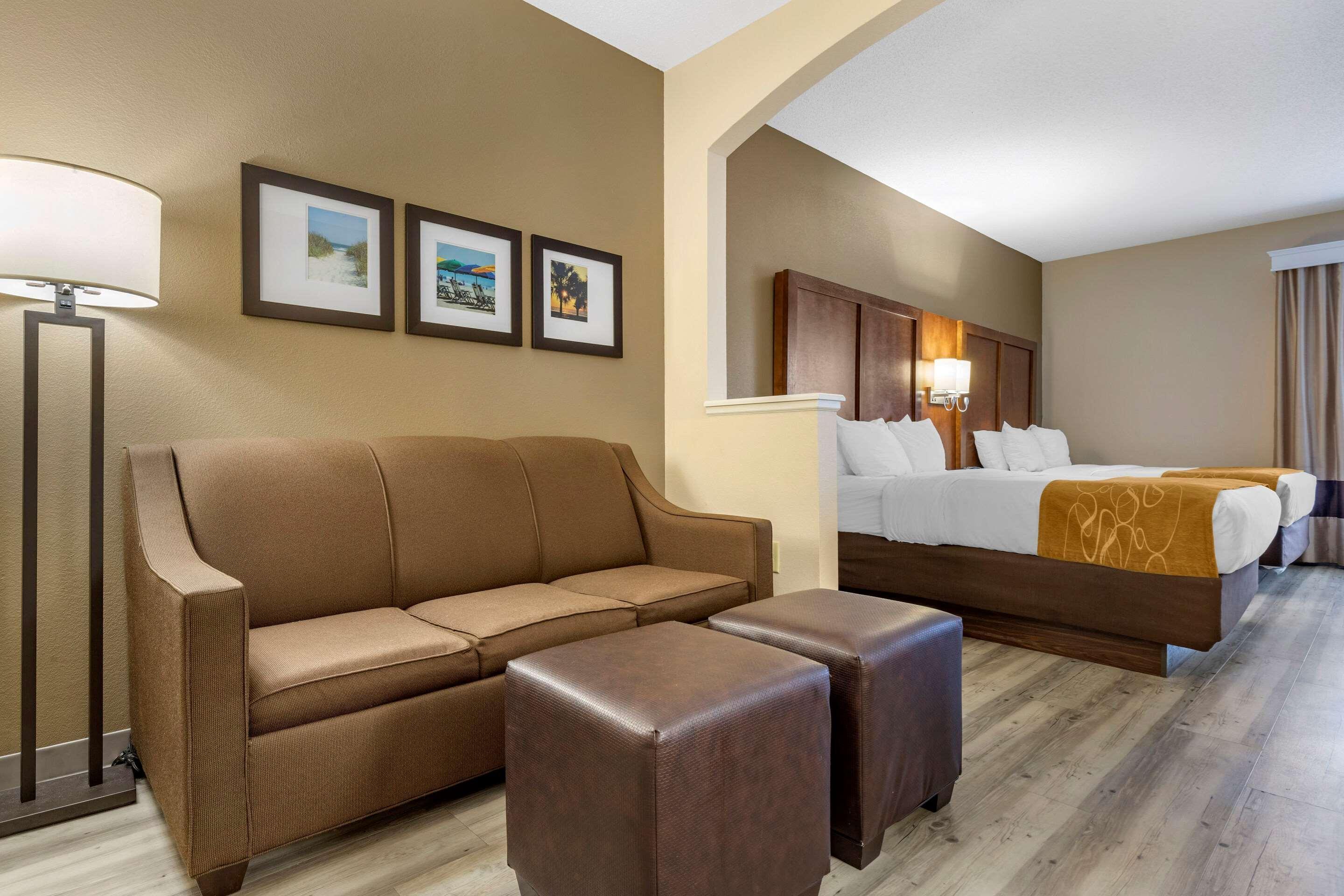คอมฟอร์ต สวีท เมอร์เทิลบีช เซ็นทรัล Hotel ภายนอก รูปภาพ